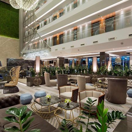 Hotel Doubletree By Hilton Istanbul - Piyalepasa Exteriér fotografie Lobby