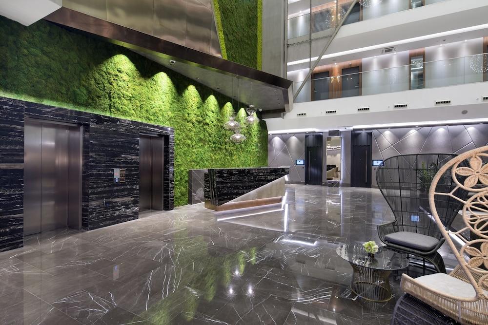 Hotel Doubletree By Hilton Istanbul - Piyalepasa Exteriér fotografie Lobby
