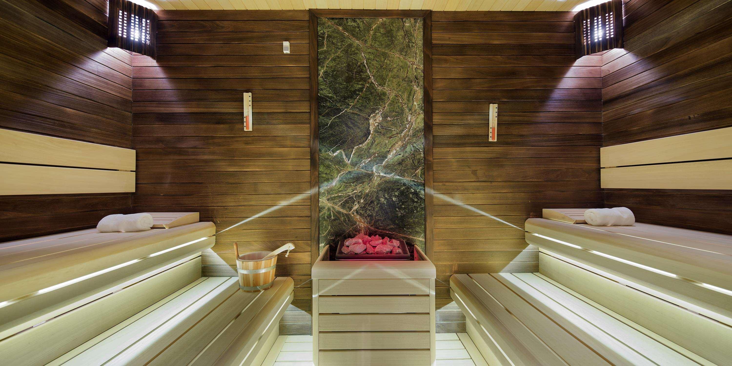 Hotel Doubletree By Hilton Istanbul - Piyalepasa Exteriér fotografie A modern Finnish sauna