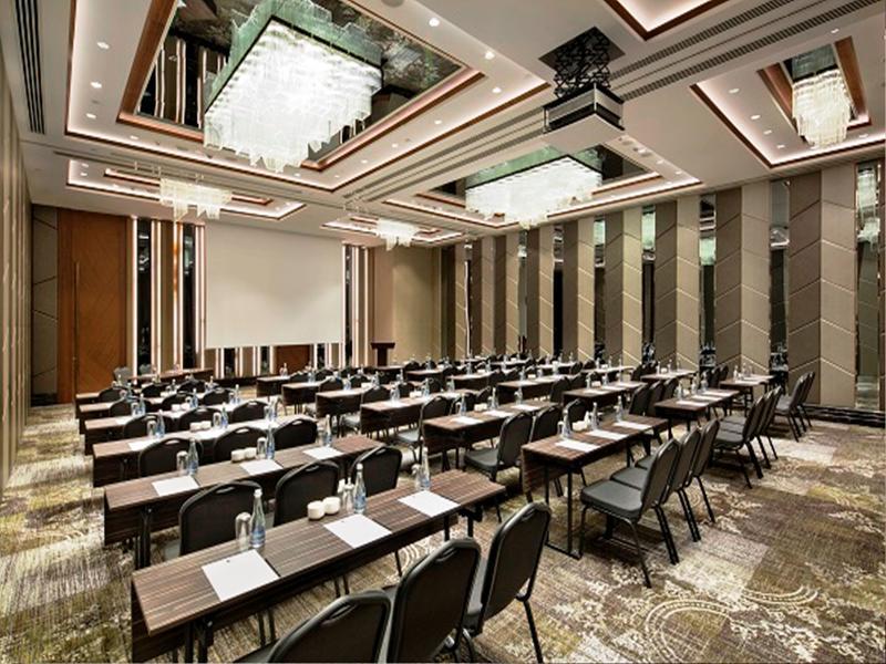 Hotel Doubletree By Hilton Istanbul - Piyalepasa Exteriér fotografie The Grand Ballroom