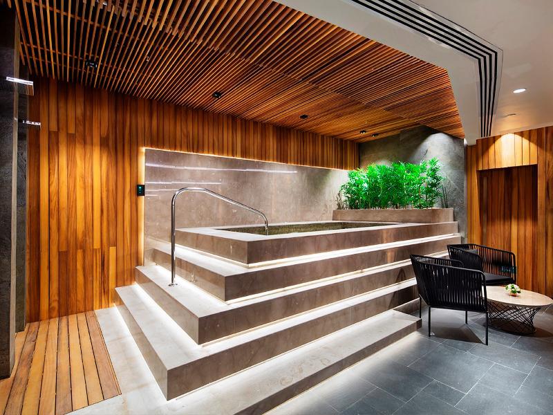 Hotel Doubletree By Hilton Istanbul - Piyalepasa Exteriér fotografie The spa at The Standard, East Village